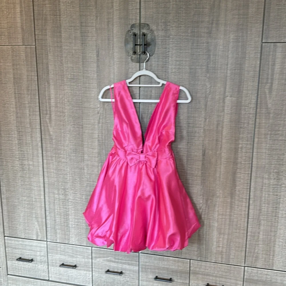 Mable Wrenley Bow‎ Detail Bubble Hem Mini Dress - Picture 9 of 17